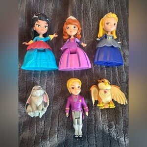 Disney jr Sofia the first dolls and Animal Friends Toy Set